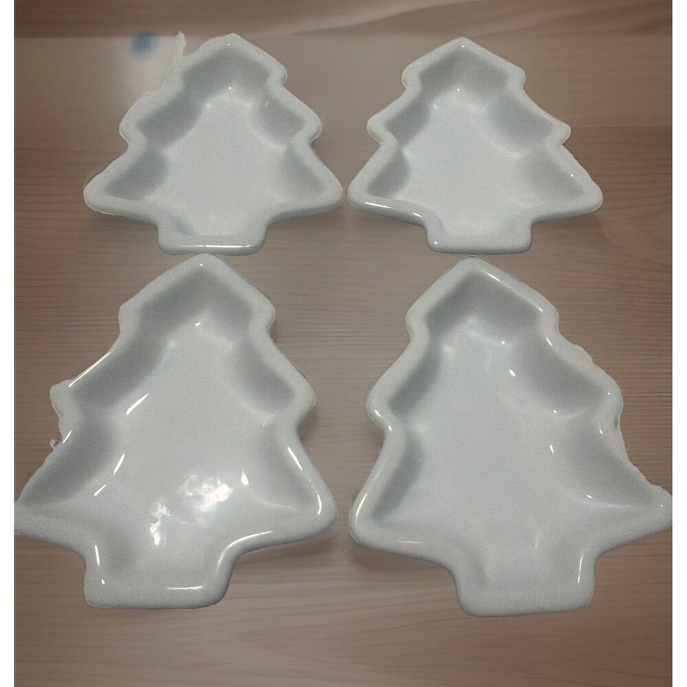 Vintage 2003 Crate & Barrel White Ceramic Christmas Tree Shape Dishes Set (4)